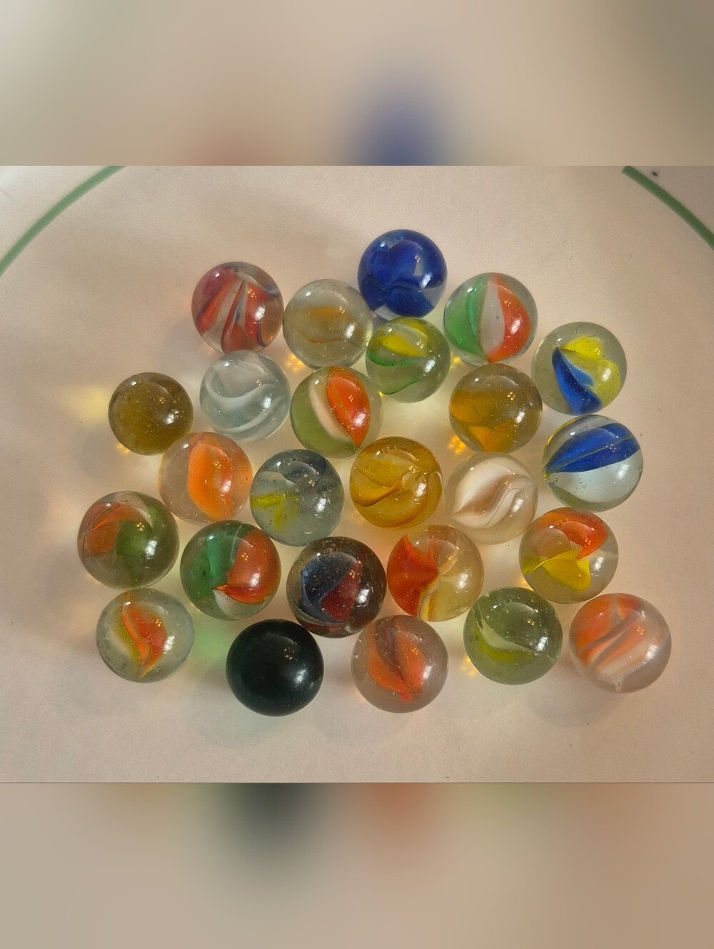 Lot of 25 Vintage Glass Marbles Mixed Cat’s Eye Swirl Shooter Marble Lot
